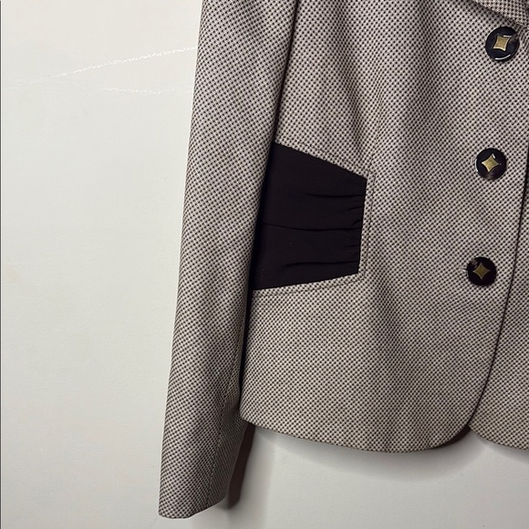 Tahari ASL Women's Blazer - Black and Cream - Picture 5 of 8